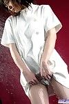 piękne Azji model Kochanie wakako hujimori to Ekscytujące :W: gorąco pozowanie w sexy biały pończochy