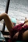 o exclusivo vermelho lingerie de este oriental puta Jun Kusanagi não Não esconder ela a nudez