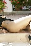 Wysoka obcasie Jade Hsu pokazuje off jej sexy Nagie Azji ciało w w podwórku