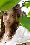 ร้อนแรง แล้ว เซ็กซี่ ผมสีน้ำตาล ญิง จาก ญี่ปุ่น Yura Aikawa นี่ sexily แกล้งทำ ออกไปเที่ยว อยู่ใต้ คน ต้นไม้