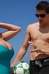 Busty Brandy Taylor purchases picked up on the beach and drilled in the bedroom