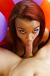 Amateur Étudiante Alice Mars Donner dick sucer Sexe dans Ballon entassés Dortoir chambre
