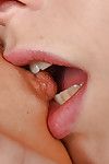 लेस्बियन पोर्टिया Harlow जबरदस्त चुदाई प्रेमिका के लिए चाटना बाहर के मुंडा योनि
