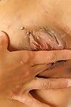 busty 成熟した 女性 の巻 シャワー スプレー 受 湿式 滑り ながら masturbating