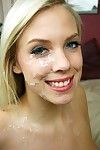 شقراء في سن المراهقة بريتني بيث القيام عن طريق الفم الحصول على حفر و البلع على الأحمال من الطازجة السائل المنوي