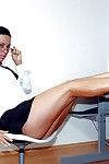 milf pornstar Simone Style sucer bite et la prise de anal Sexe dans bureau