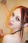 Sevimli Çıplak kızıl saçlı Liz kısır var gösterilen kapalı onu göğüsleri içinde bu duş o var güzel