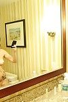 shorthaired ที่รัก Veruca เจมส์ แสดงถึง อ เธอ ส ร่างกาย แล้ว ใหญ่ หัวนม ใน เป็ อ่างอาบน้ำ