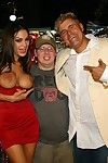 rondborstige latina Pop Angelina Valentijn zit op De dick en maakt het Cum mondeling