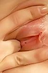 अशिष्ट बेब Capri एंडरसन उंगलियों उसके रेशमी चूत तो स्लाइड एक बड़े dildo में वहाँ