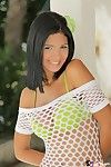 sexy Karla Especias Con lencería bajo su blanco Fishnet Vestido muestra off su Latina Culo