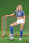 Adorabile corpo arte calcio Ragazza Cherry Lug in falso Blu e bianco uniforme spread Il suo gambe