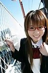 nieletnich brązowy włosy Юмэ Kimino to jolly off jej mundury Krótki spódnica i Pokazując kudłaty gentile w w Klasa