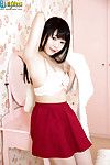 विशुद्ध रूप से कानूनी एशियाई Yui kawagoe मॉडलिंग बिना कपड़े में उसके बेडरूम