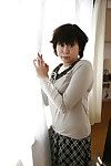 일본어 섹시한중년여성 요시코 사카이 립 a showerroom 고 을 보여 줍니다 undersize 선