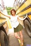 رائعة اليابانية طالب كتي يوري الأصنام هو الحصول على جردت و حامية مما في على المدرسة الحافلة