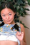 中国 主 计时器 艾米 脱衣服 要 典范 作为 是 出生 在 辫子 上 椅子