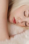 ZUIVER Schoonheid Bree Daniels masturbeert jong sexy kut Ongeëvenaarde in De lucht Erotische Foto ' s